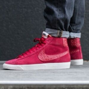 New Rare Nike Blazer Mid Sneaker size 10. Vintage Gym Red Sail.